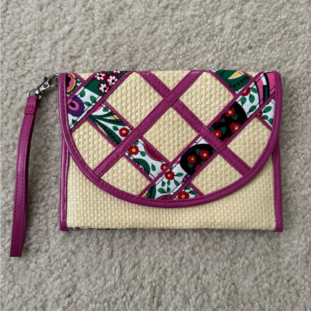 Vera Bradley Woven Straw Floral Lattice Wristlet Clutch Magenta Trim‎